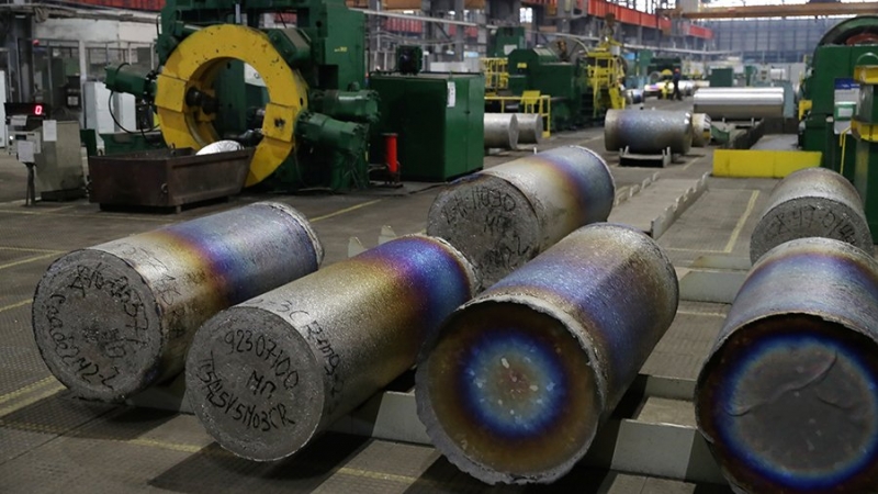 Boeing приостановила покупку титана из РФ