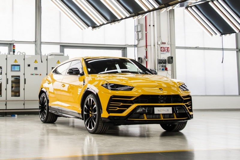 Ferrari и Lamborghini поставили «на паузу» бизнес в РФ