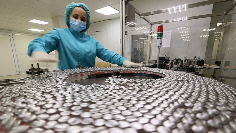 Медведев оценил угрозу коллапса в экономике России из-за санкций