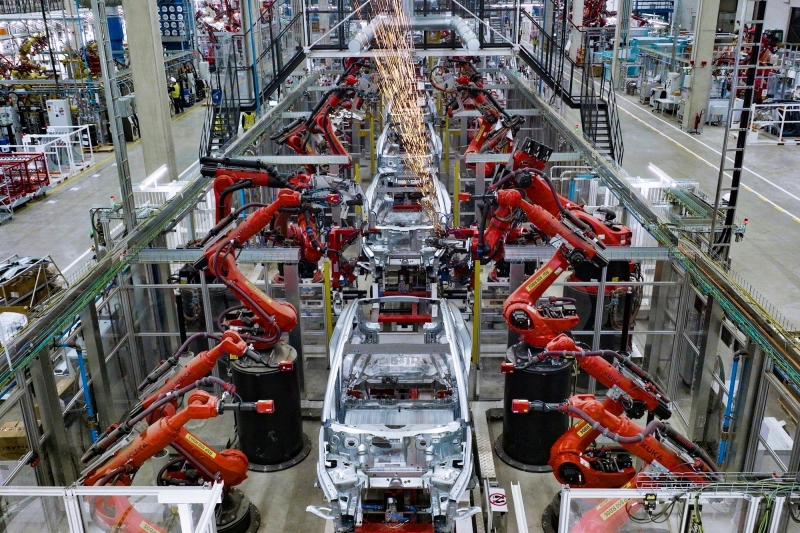 Танцы под грохот кастрюль: Tesla запустила Гигафабрику в Берлине