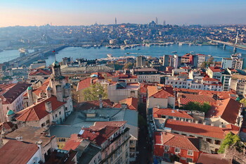 «Азимут» запустит рейсы из Москвы в Стамбул 