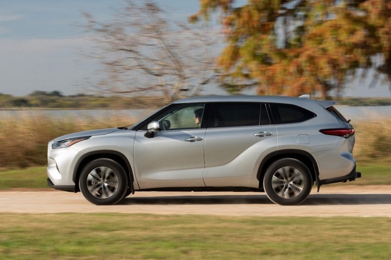 К дебюту готовятся большие кроссоверы Lexus TX и Toyota Grand Highlander