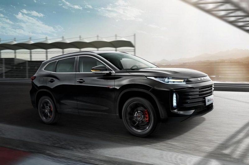 Короткий кроссовер Exeed TX превратился в спортверсию TXL