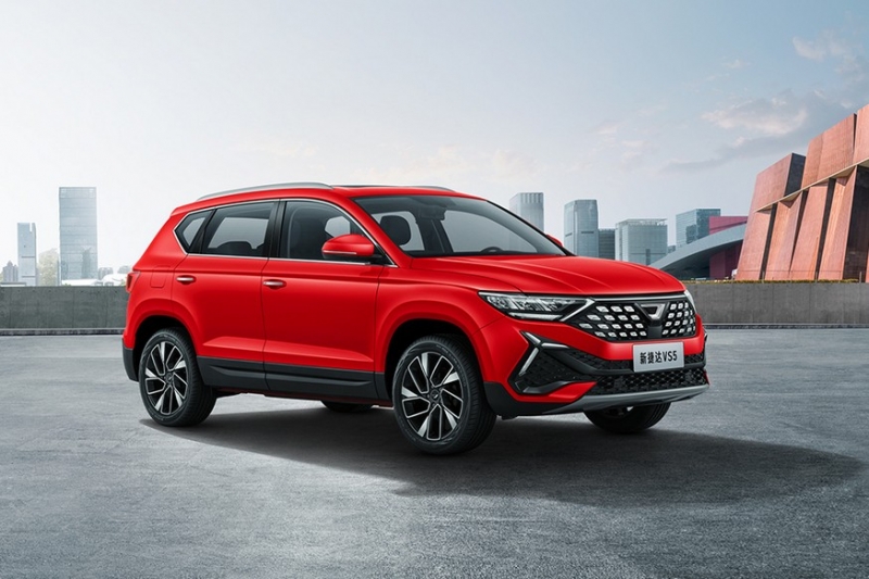 Родственные Skoda Karoq кроссоверы Jetta: отличий после рестайлинга стало больше