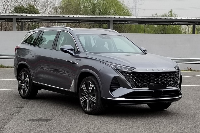 Roewe готовит полноприводный кроссовер размером с Toyota Highlander: фото без камуфляжа