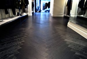 Тонировка паркета: для чего нужна?