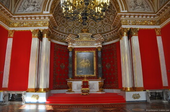 Эрмитаж примет посетителей бесплатно в День Музеев