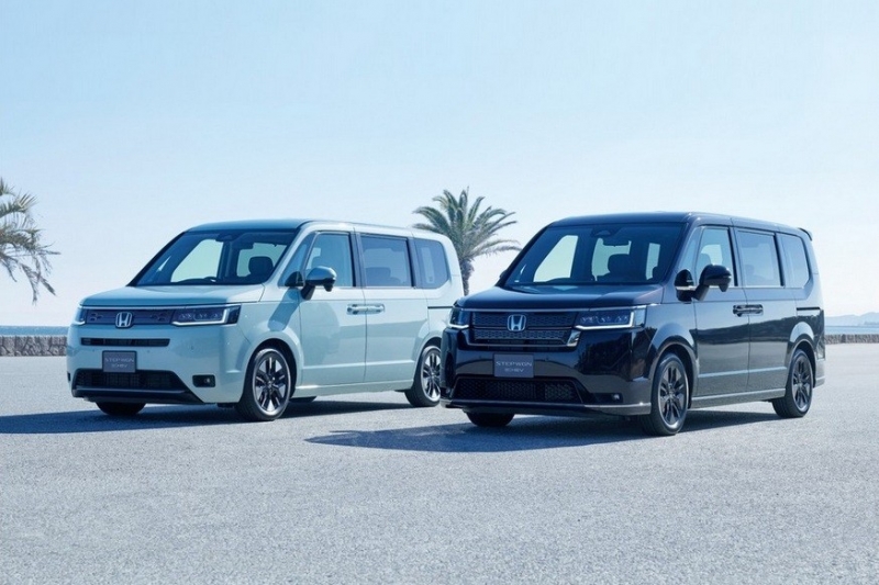 Новый минивэн Honda Step WGN выходит на рынок: без Waku Waku