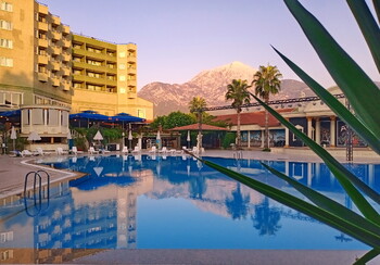 Турецким отелям запретили менять деньги туристам