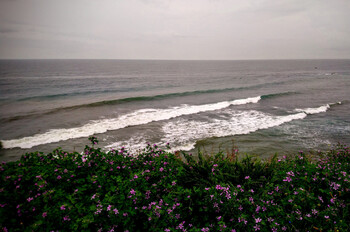 В Анапе турист сорвался со скалы 