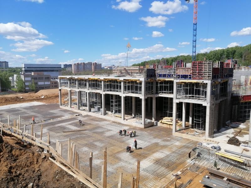 Продолжается строительство детской больницы в Красногорске