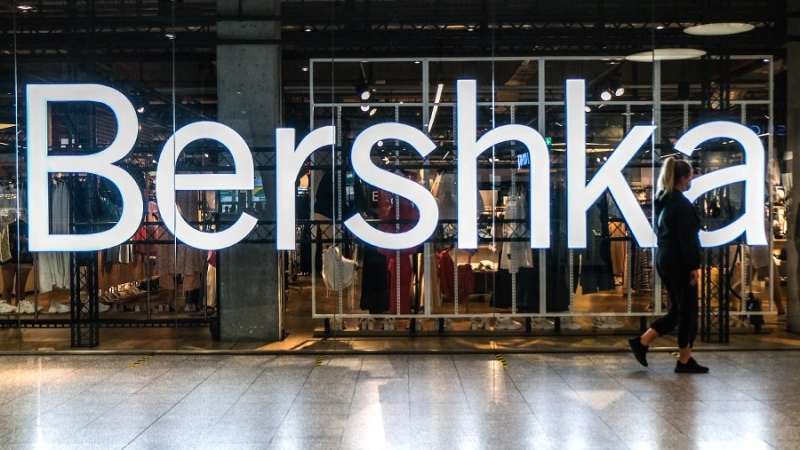 Продукция Bershka стала доступна для заказов на Wildberries