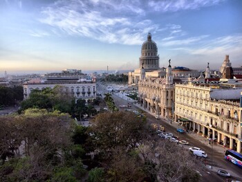 США отменили ограничения на полёты на Кубу