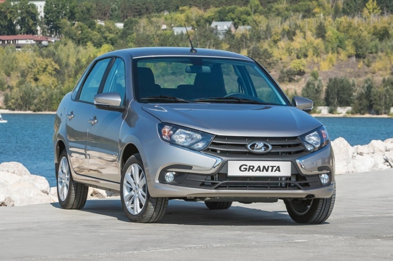 Стартовали продажи «упрощённой» Lada Granta: за седан Classic’22 просят 678 300 рублей