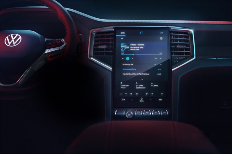 У родственного Форду нового Volkswagen Amarok становится меньше секретов: показан салон