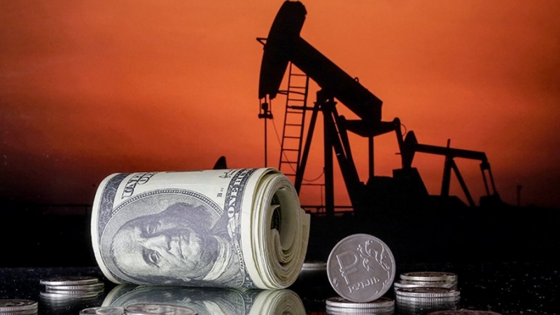 Минфин предложил закупать валюту на доходы от продажи нефти дороже $60