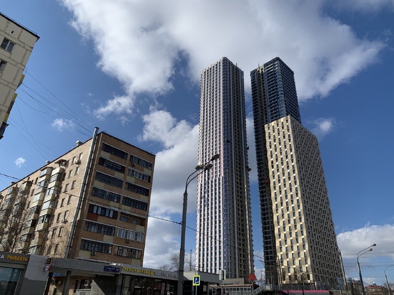 Пострадавшим дольщикам выплачено в июне более 8 млрд руб.