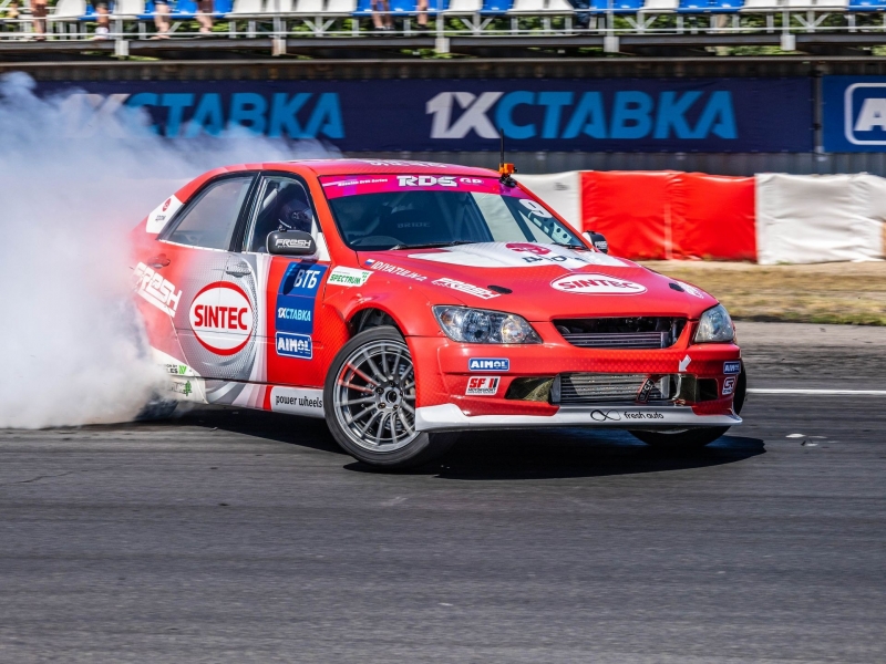 RDS GP в самом разгаре: Дамир Идиятулин выиграл еще один этап и вырвался в лидеры