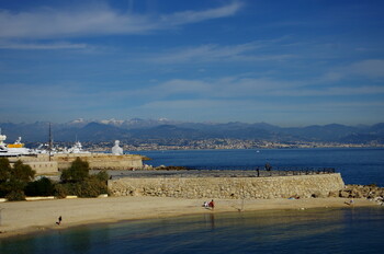 Во французском Антибе жалуются на отсутствие туристов из РФ 