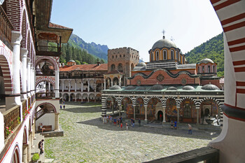 Болгария продолжает выдавать туристические визы россиянам