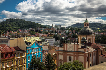 Глава МИД Чехии выступил за запрет на выдачу виз россиянам