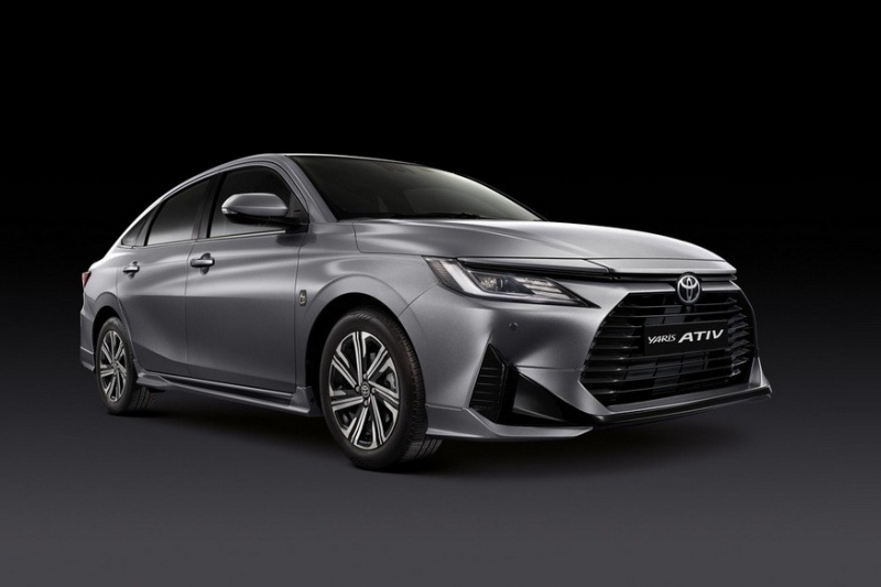 Конкурент Соляриса от Toyota стал солиднее и богаче в новом поколении