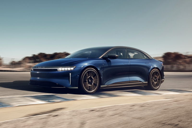 Мощнее самой мощной Теслы: представлен трёхмоторный спортседан Lucid Air Sapphire