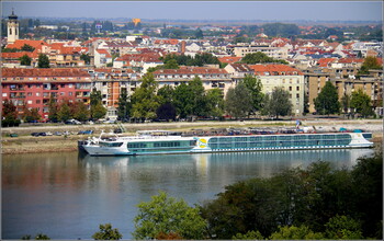 Россия заняла второе место по турпотоку в Сербию