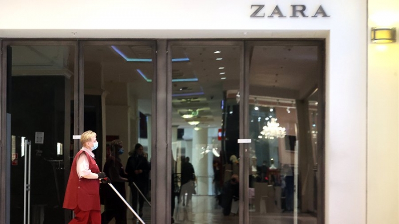 Торговые центры Москвы начали расторгать договоры аренды с владельцем Zara