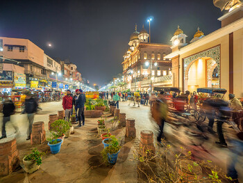В Дели возвращают масочный режим 