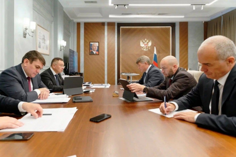 В Минстрое РФ состоялась рабочая встреча Ирека Файзуллина с Главой Чувашской Республики