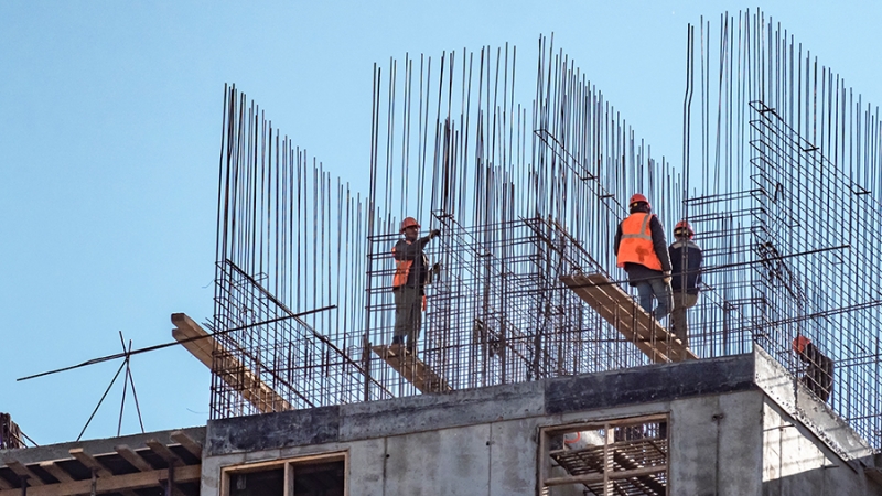 В РФ хотят увеличить применение металла в строительстве жилья