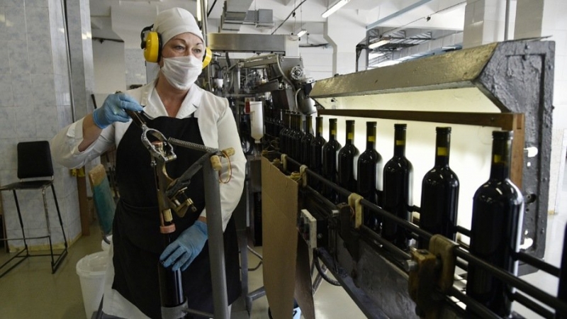 Эксперты предположили удвоение производства вина в России