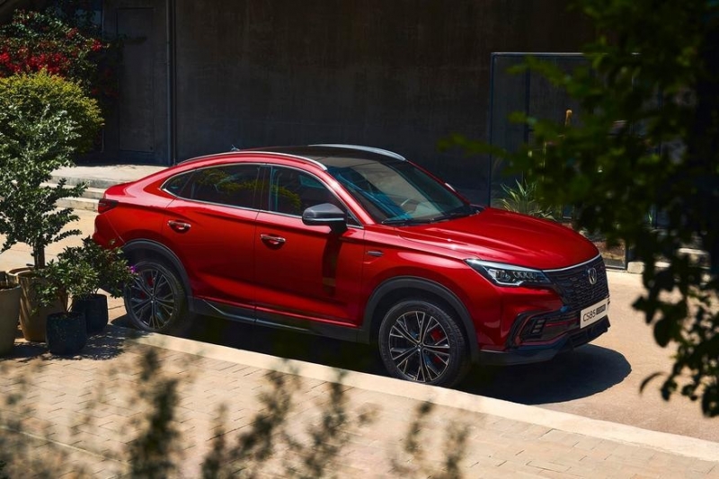 Конкурент Geely Tugella от Changan стал мощнее в новом модельном году