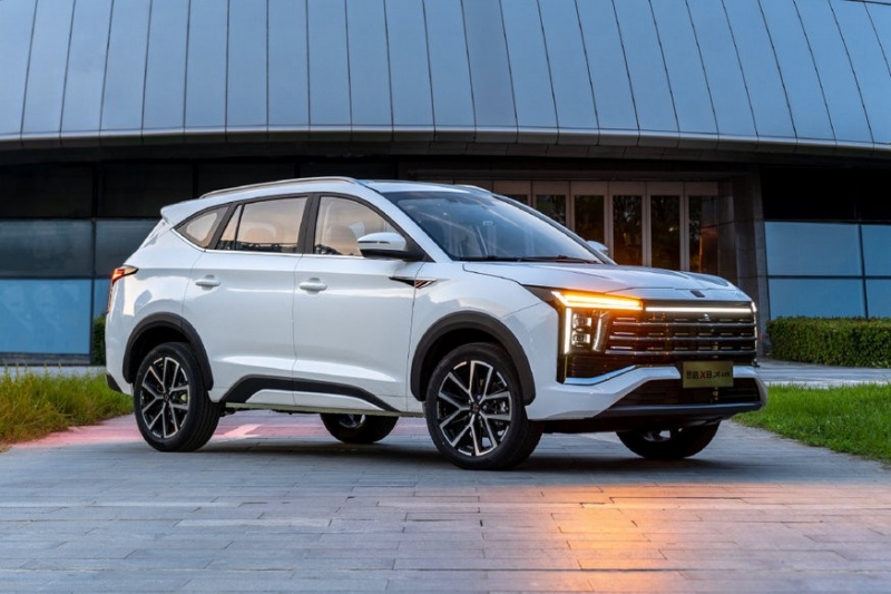 Новый кроссовер JAC X8 Plus выходит на рынок. Потенциальный флагманский Москвич?