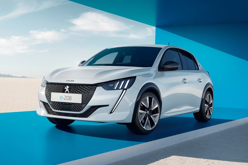 Очередной апгрейд для Peugeot e-208: более мощный мотор и более ёмкая батарея
