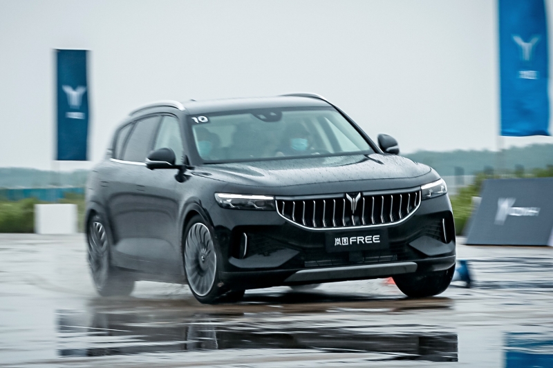 Приговорённый к ссылке в РФ кроссовер Voyah Free обзавёлся дальнобойной версией