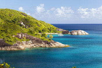 Продажи зарубежных туров упали на 30%