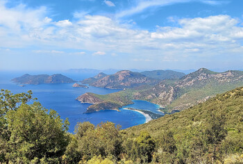 Туроператоры назвали самые востребованные турнаправления на зиму