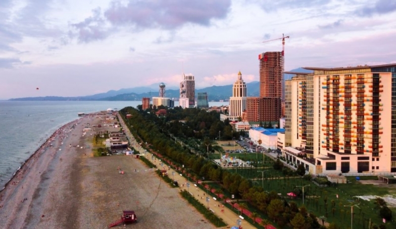 Зам. Министра строительства и ЖКХ РФ проконтролировал степень готовности объектов в Сочи