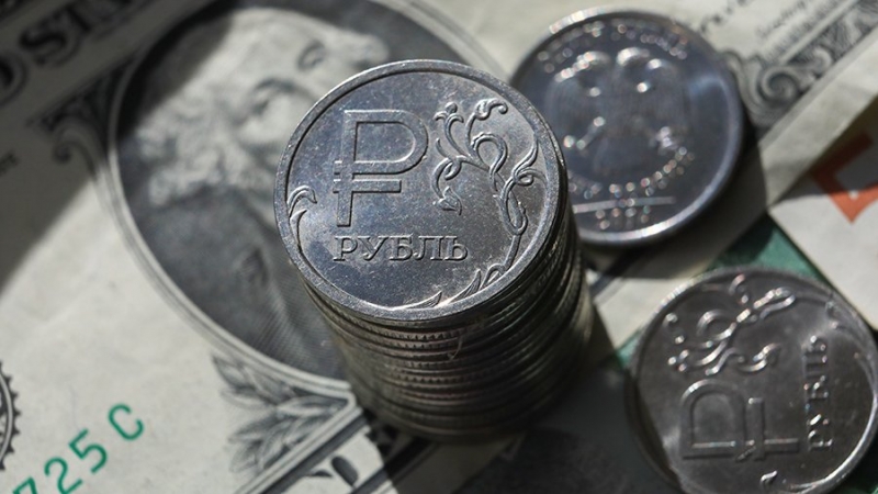 Аналитик объяснил укрепление рубля