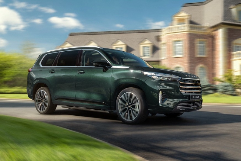 Большой кроссовер Exeed VX получил новую топ-версию в России: объявлена цена