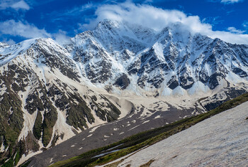 На Эльбрусе остановлены канатные дороги