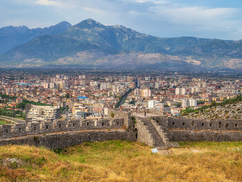 Премьер-министр Албании приглашает в страну российских уклонистов 