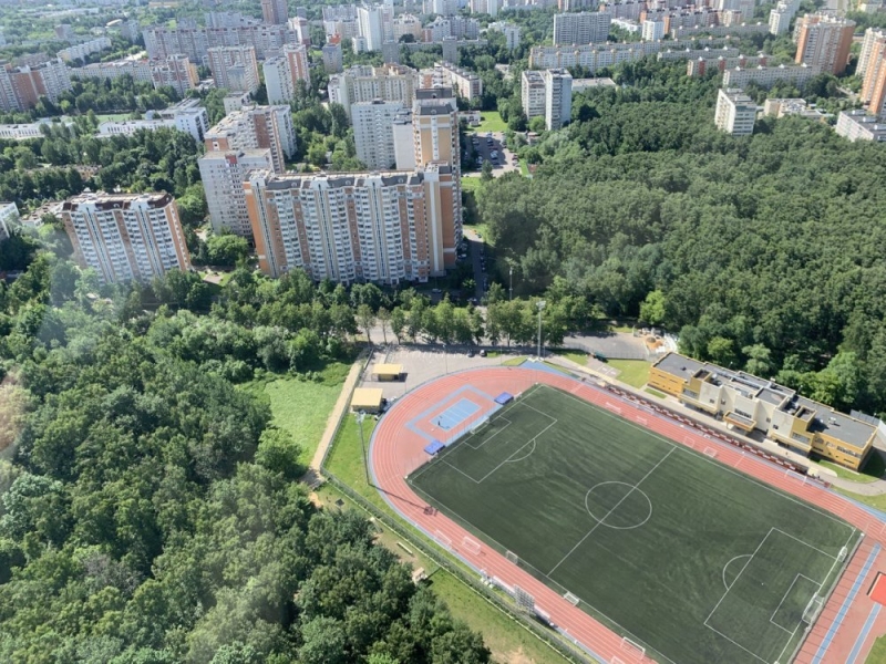 Территории 200 образовательных учреждений благоустроили в этом году