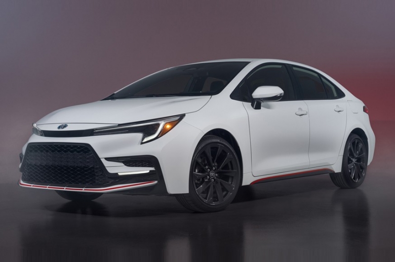 Toyota обновила Corolla до 2023 модельного года: модели «перетряхнули» комплектации