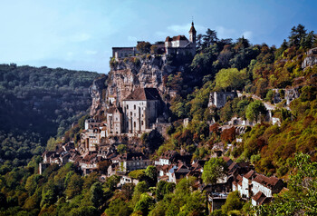 Во Франции обсуждают возврат к масочному режиму