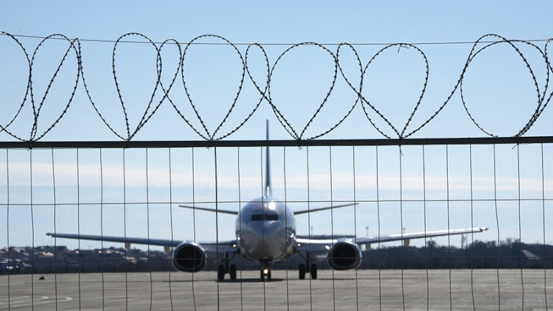 Авиакомпаниям могут запретить регистрировать самолеты за рубежом