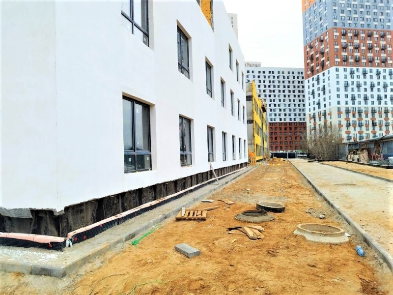 Строительная готовность блока начальных классов в Красногорске достигла 50%