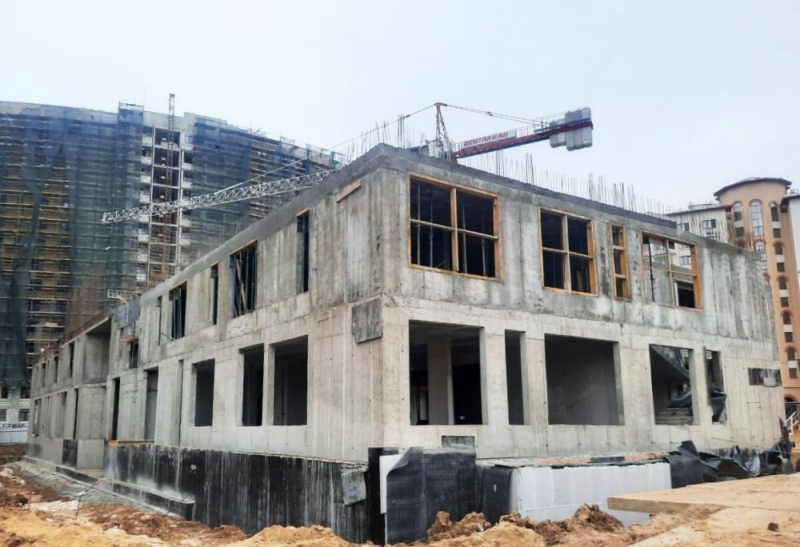 Завершено возведение второго этажа детского сада в ленинской Развилке